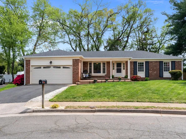 314 Belmont Pl SW, Leesburg, VA 20175