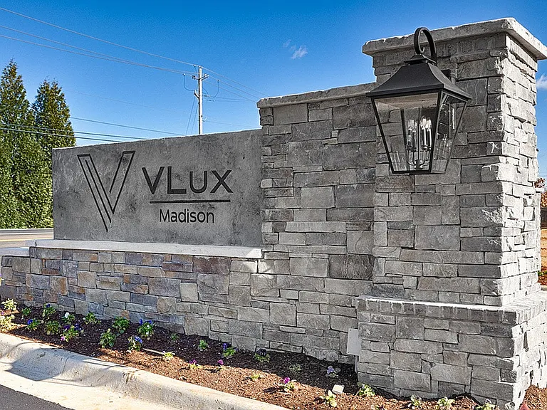 VLux Madison