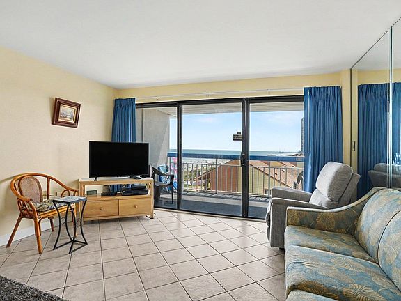 3rd image of 5511 N Ocean Blvd. #607