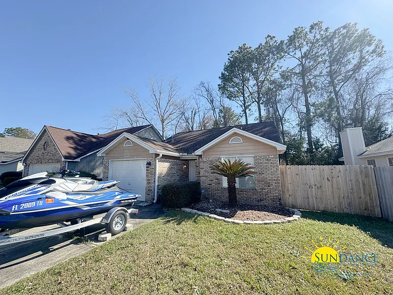 1870 Whispering Oaks Ln — Photo 1