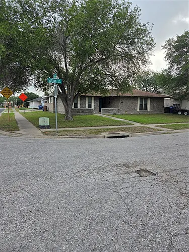 4402 Sutton Ln Photo 1