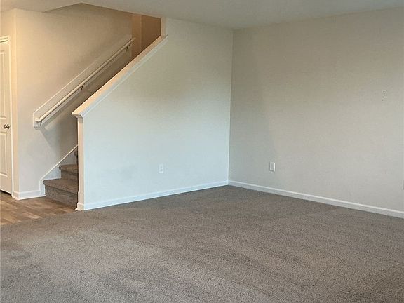 3rd image of 741 Caelin Farms Rd #11