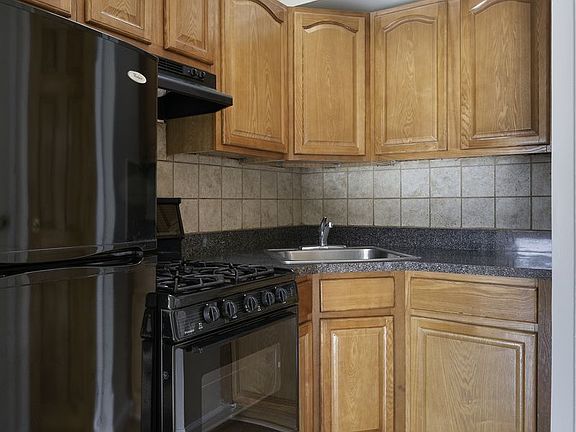 4th image of 1108 Bushwick Ave #3R