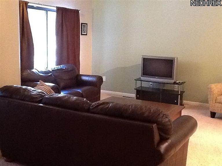 1st image of 6670 Red Oak Dr