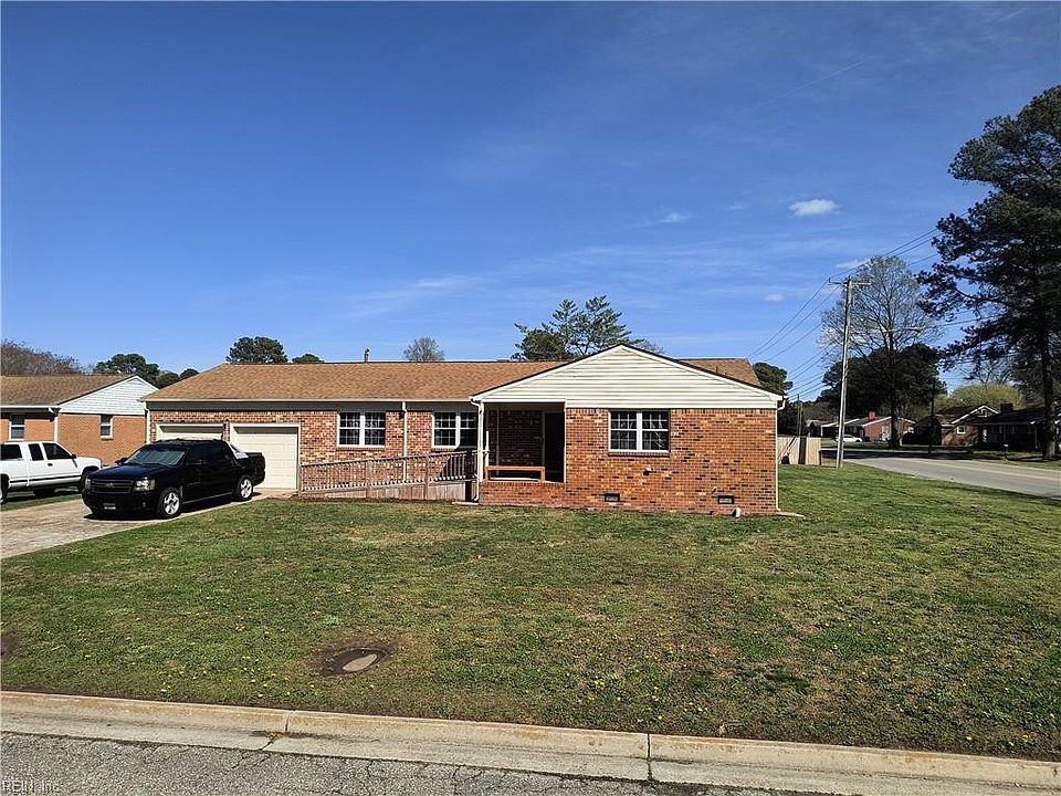 1st image of 5816 Hedgerow Ln