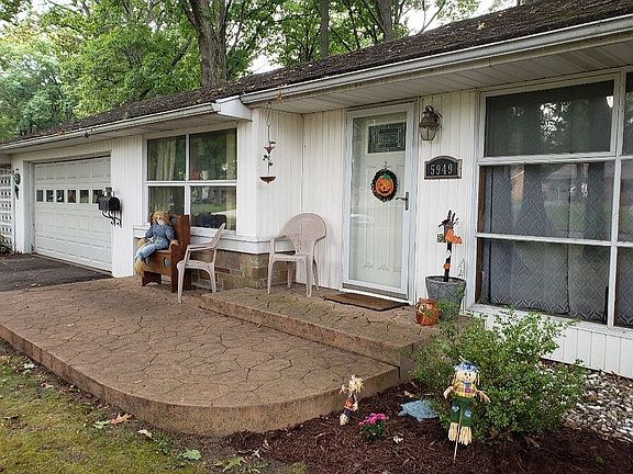 Large decorative concrete porch