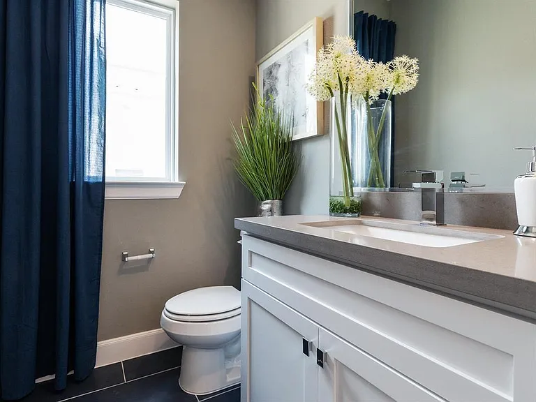 310 Jensen Dr — Photo 12
