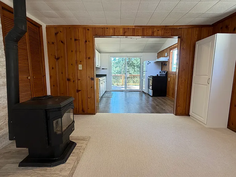 5547 Lee Dr — Photo 10