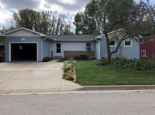 317 W Center St, Pine Island, MN 55963