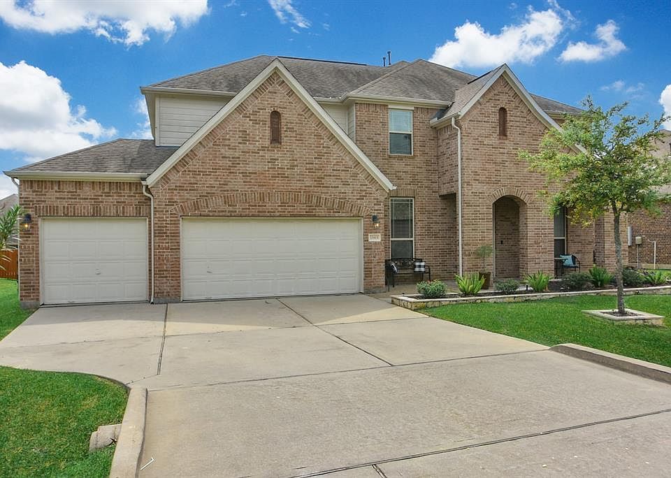 1st image of 15815 Pine Bark Ln