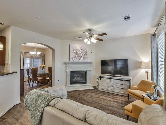 2nd image of 12918 Iris Garden Ln