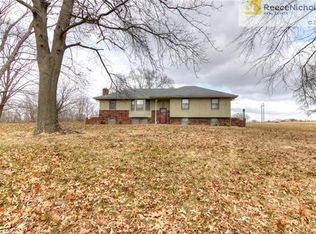 16105 Marcrest Dr, Kearney, MO 64060