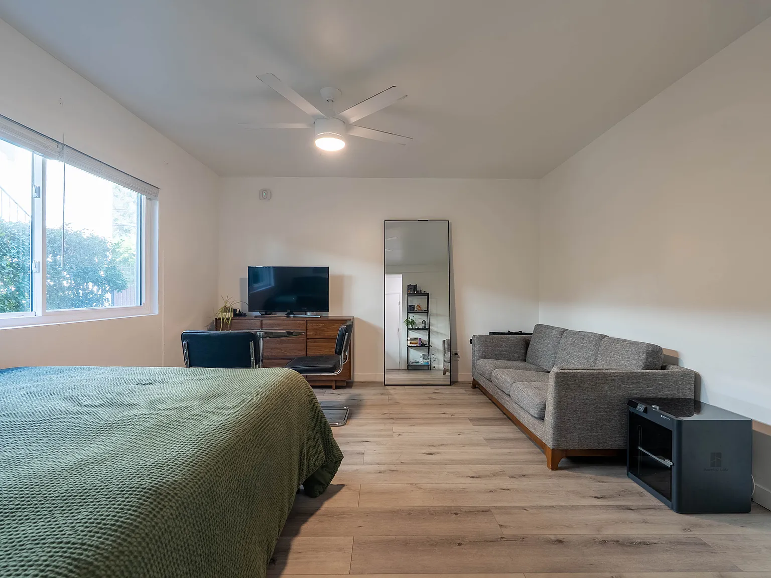 Studio, 271 sqft, $1,695 — Photo 2