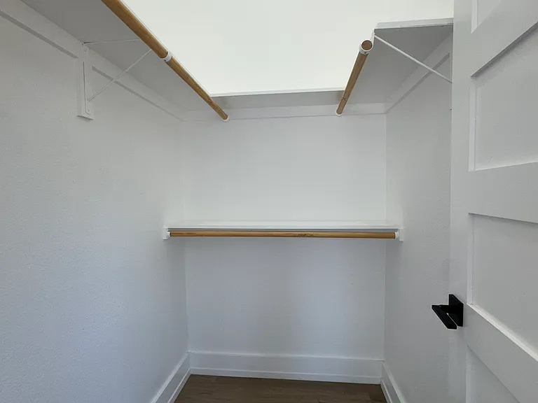 105 Forrest Ave — Photo 15