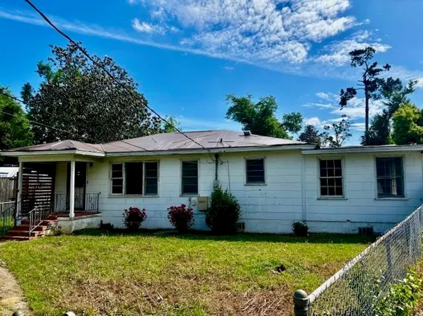 2026 Desiree Ct, Tallahassee, FL 32304