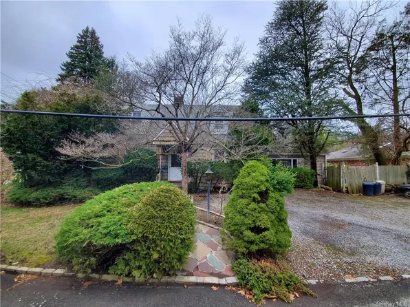 31 Juana St, Yonkers, NY 10707