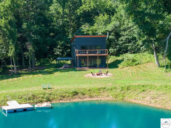 802 SE 900 Private Rd, Deepwater, MO 64740