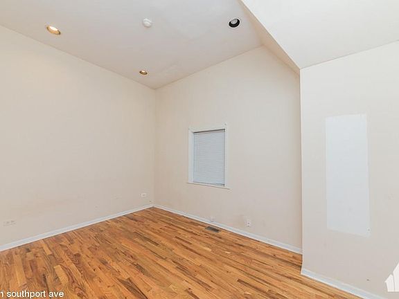 3rd image of 2454 N Southport Ave #123