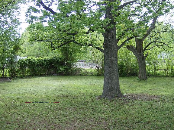 5th image of 2568 Shirley Ave