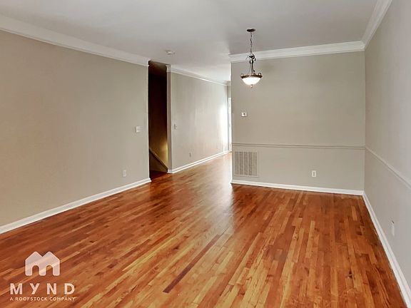 4th image of 302 Laurel Ave SW Unit 1569