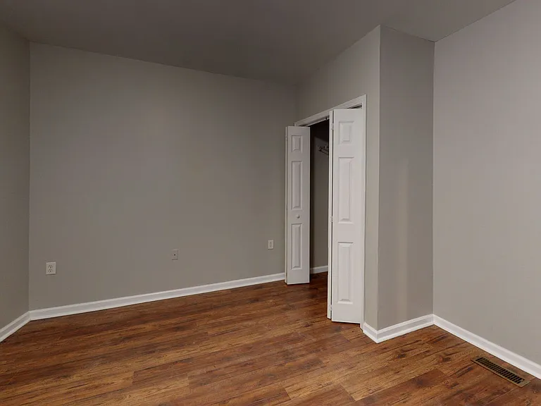 1823 North 33rd Street — Photo 8