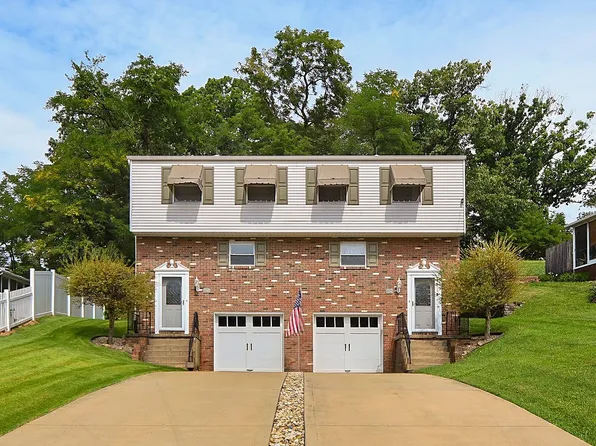 114-116 Boggs Ave, Coraopolis, PA 15108