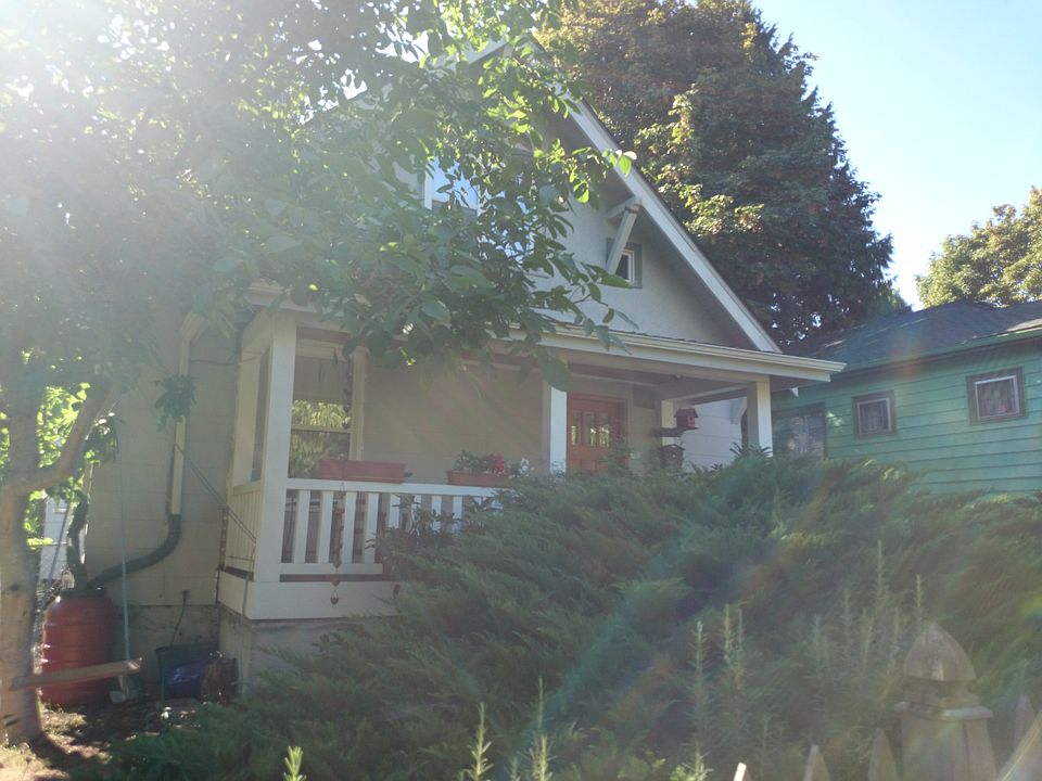 2nd image of 6543 16th Ave NE