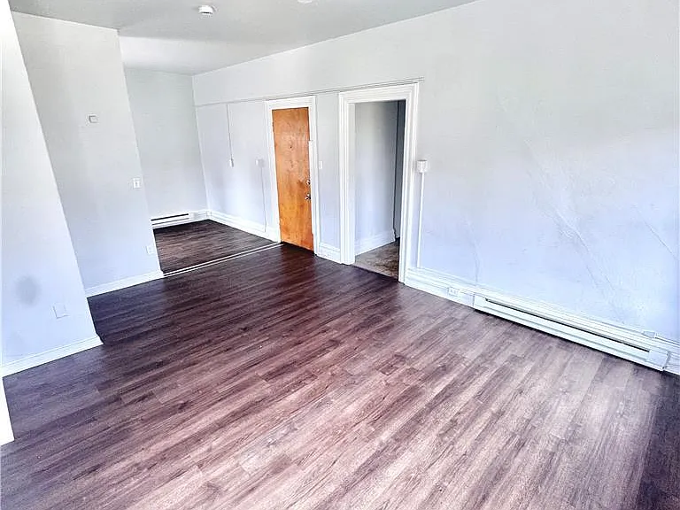 122 N 8th St #C — Photo 5
