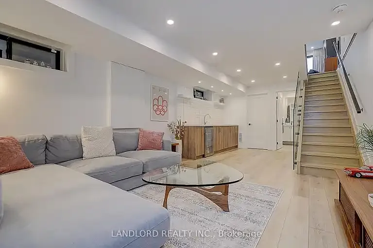 21 Shudell Ave #1A — Photo 2