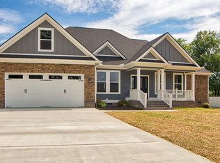 43 Stuart Rd, Fort Oglethorpe, GA 30742