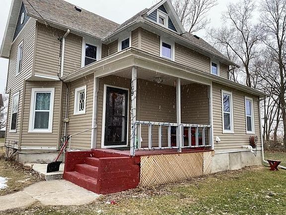 3rd image of 109 S 1st St