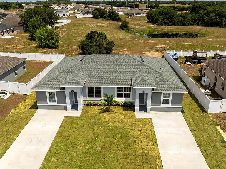 833 Colville Dr — Photo 21