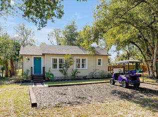 220 Avocado Ave, Sanford, FL 32771