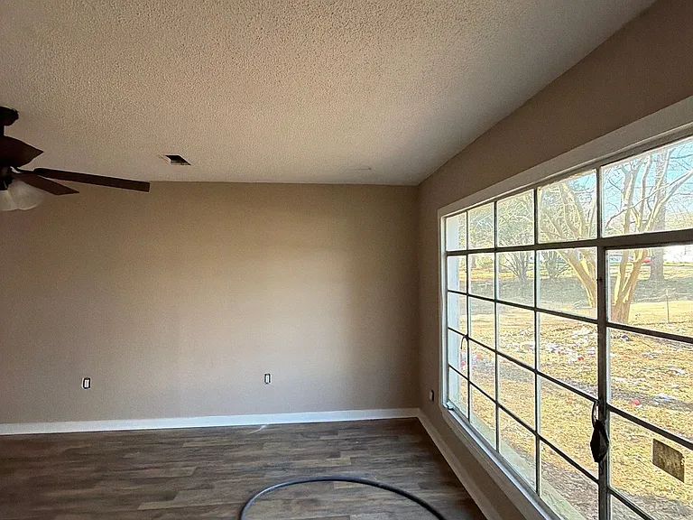 267 Woody Dr — Photo 10