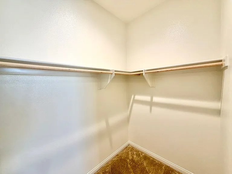 32463 McKiernan Ln — Photo 12