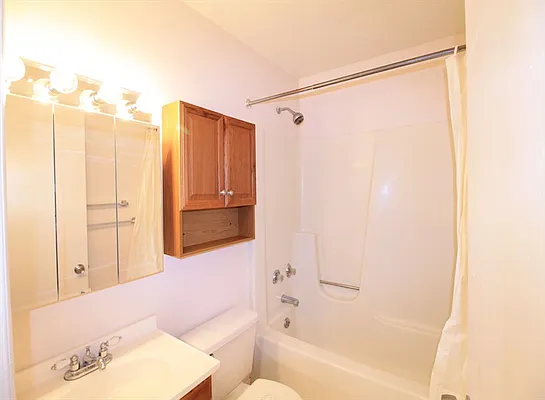 Rented by Corcoran | media 26