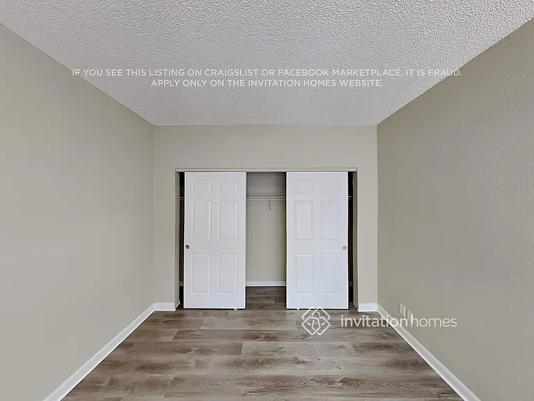 8041 Buttonwood Cir — Photo 10
