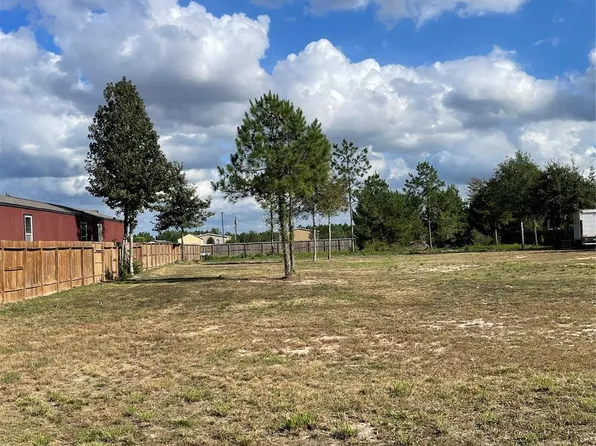 102 Road 5105, Cleveland, TX 77327