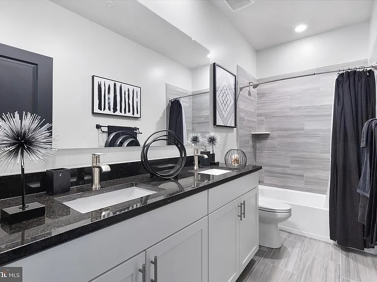 5680 Lewis Carroll Dr — Photo 28
