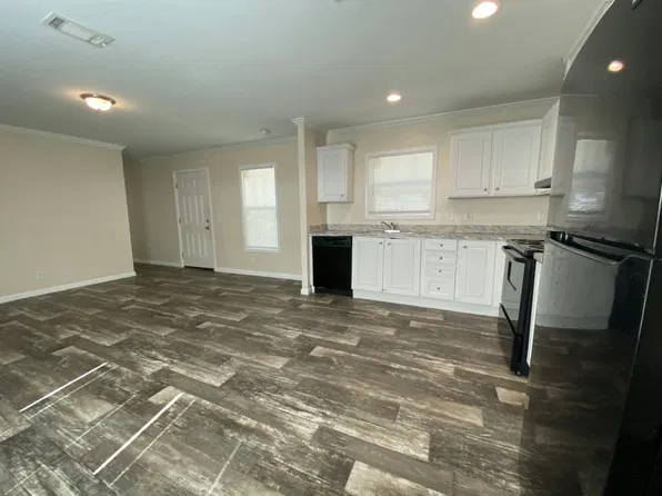 8121 Lillian Hwy #77, Pensacola, FL 32506