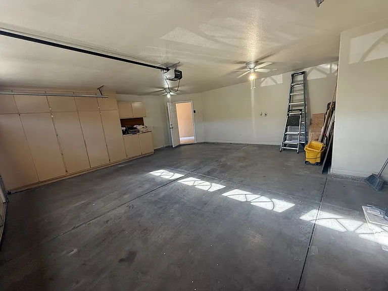 13425 Spring Valley Pkwy — Photo 37