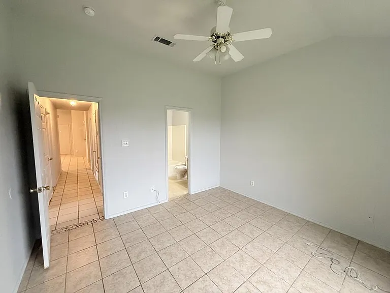 3708 Gus Dr #B — Photo 17