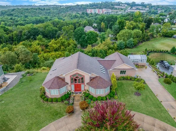 210 Tudor Ln, Pittsburgh, PA 15205