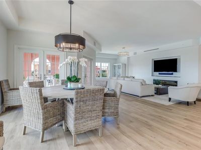 451 Bayfront Pl APT 5507, Naples, FL, 34102