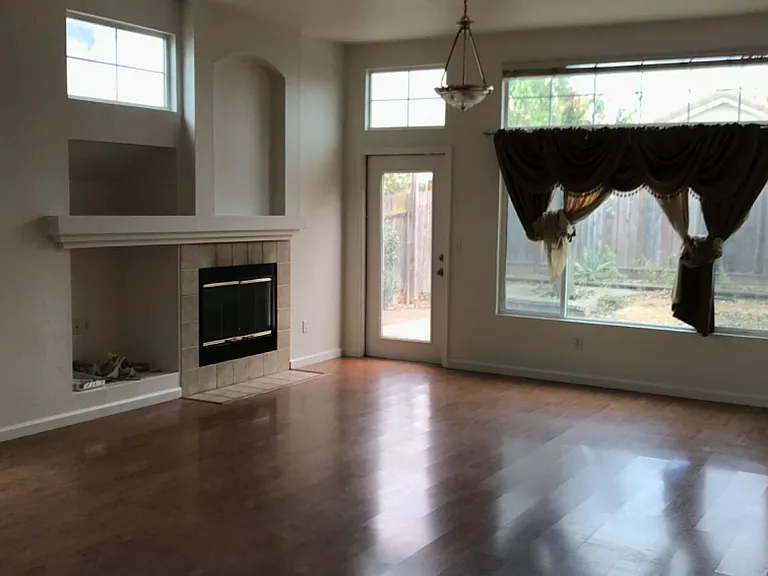 8909 Altameda Pl — Photo 4