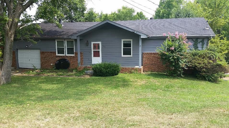 1st image of 2612 Mesa Dr
