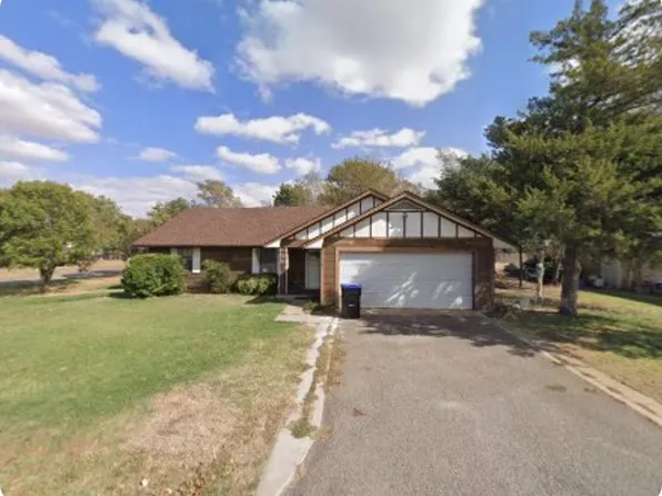 202 S Hughes Ave, Blair, OK 73526