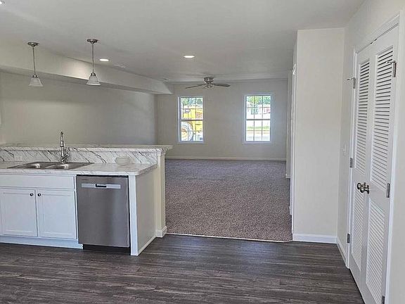 5th image of 233 Rojan Rd #110
