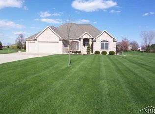 4414 Brookstone Dr, Saginaw, MI 48603