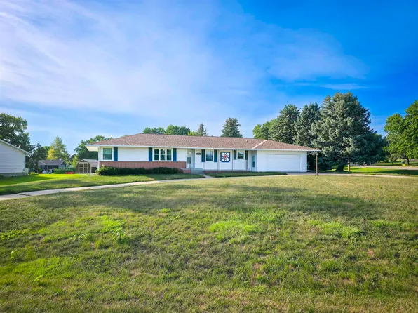 1905 E Norfolk Ave, Norfolk, NE 68701